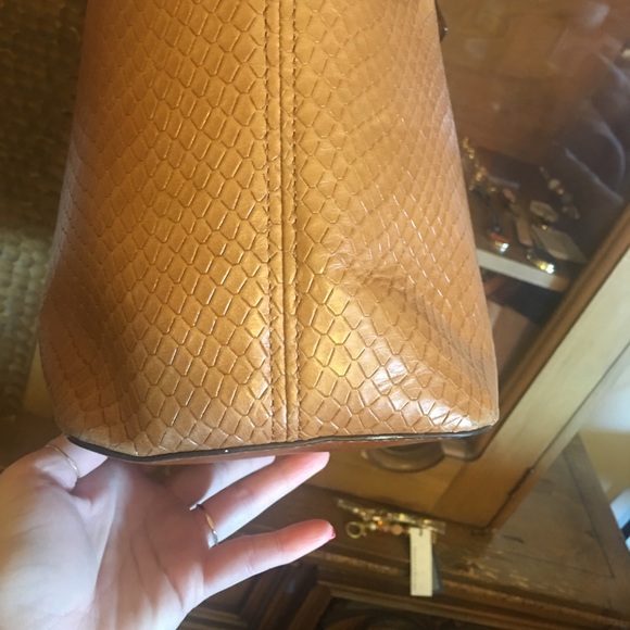 Michael Kors large leather tote in faux snake skin - Picture 11 of 12